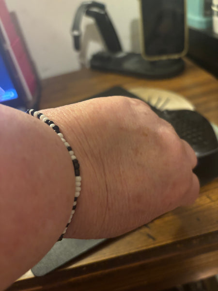 Black and white seed bead bracelet